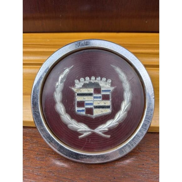 Cadillac Wire Wheel Center Cap Emblem Vintage 1970-80s #255695•1 - Picture 1 of 8
